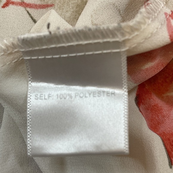 Rose + Olive Women's 2X floral Flowy button down blouse 3/4 Sleeves Cream - Picture 7 of 7